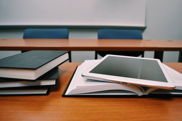 Writing - Test 3 - Guide to IELTS